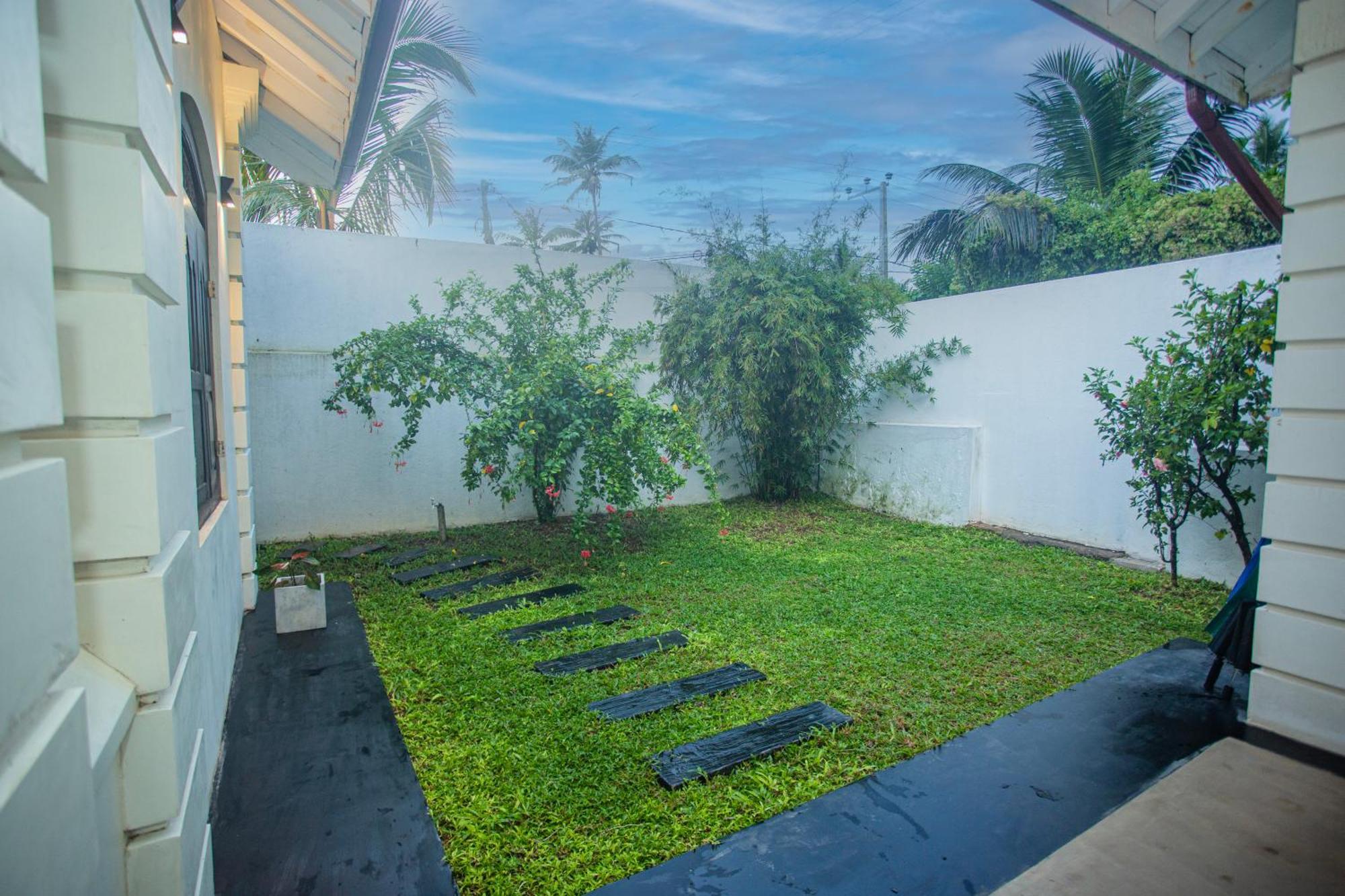 Villa Risithenmi Ahangama Exterior photo