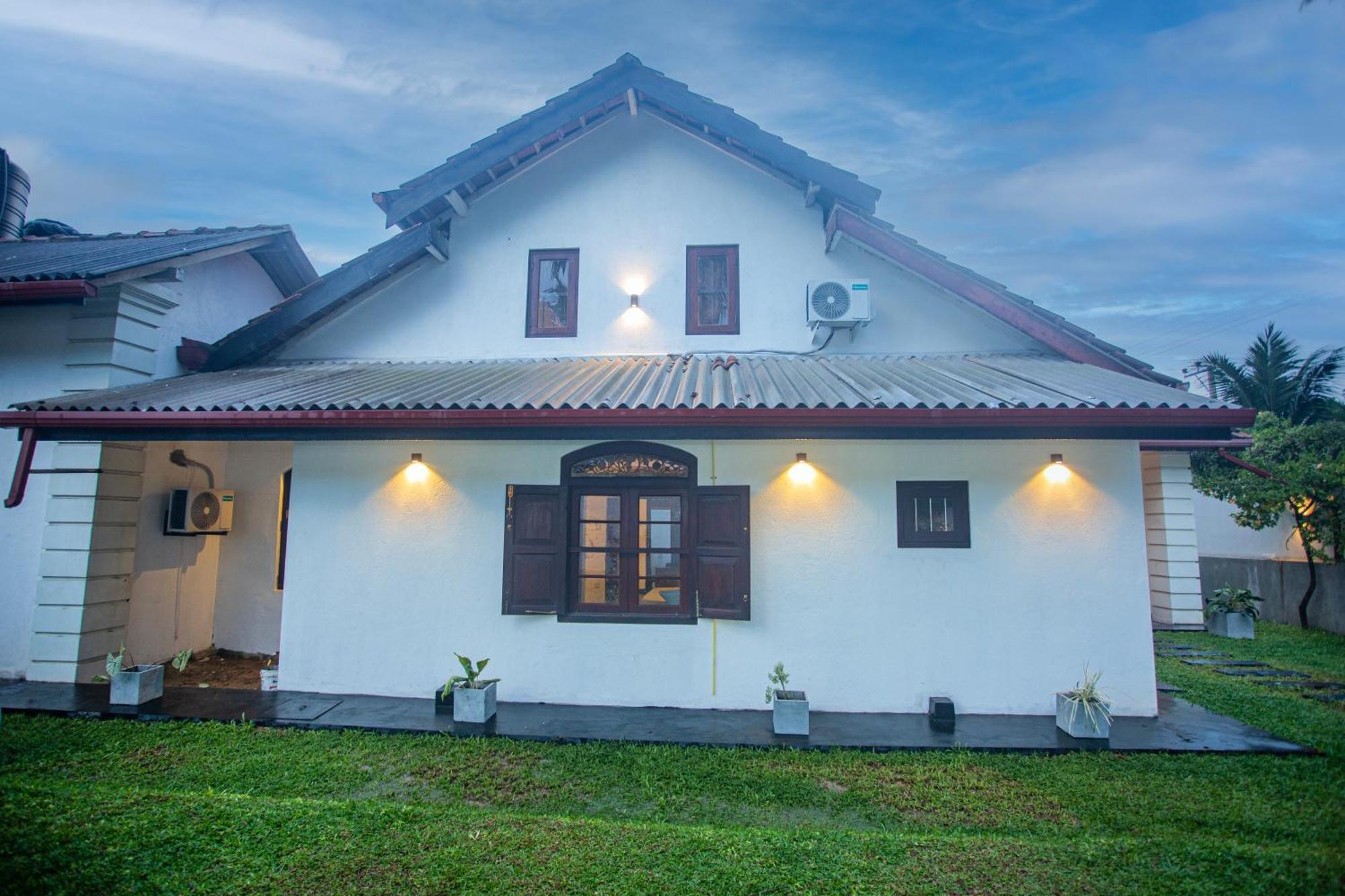 Villa Risithenmi Ahangama Exterior photo