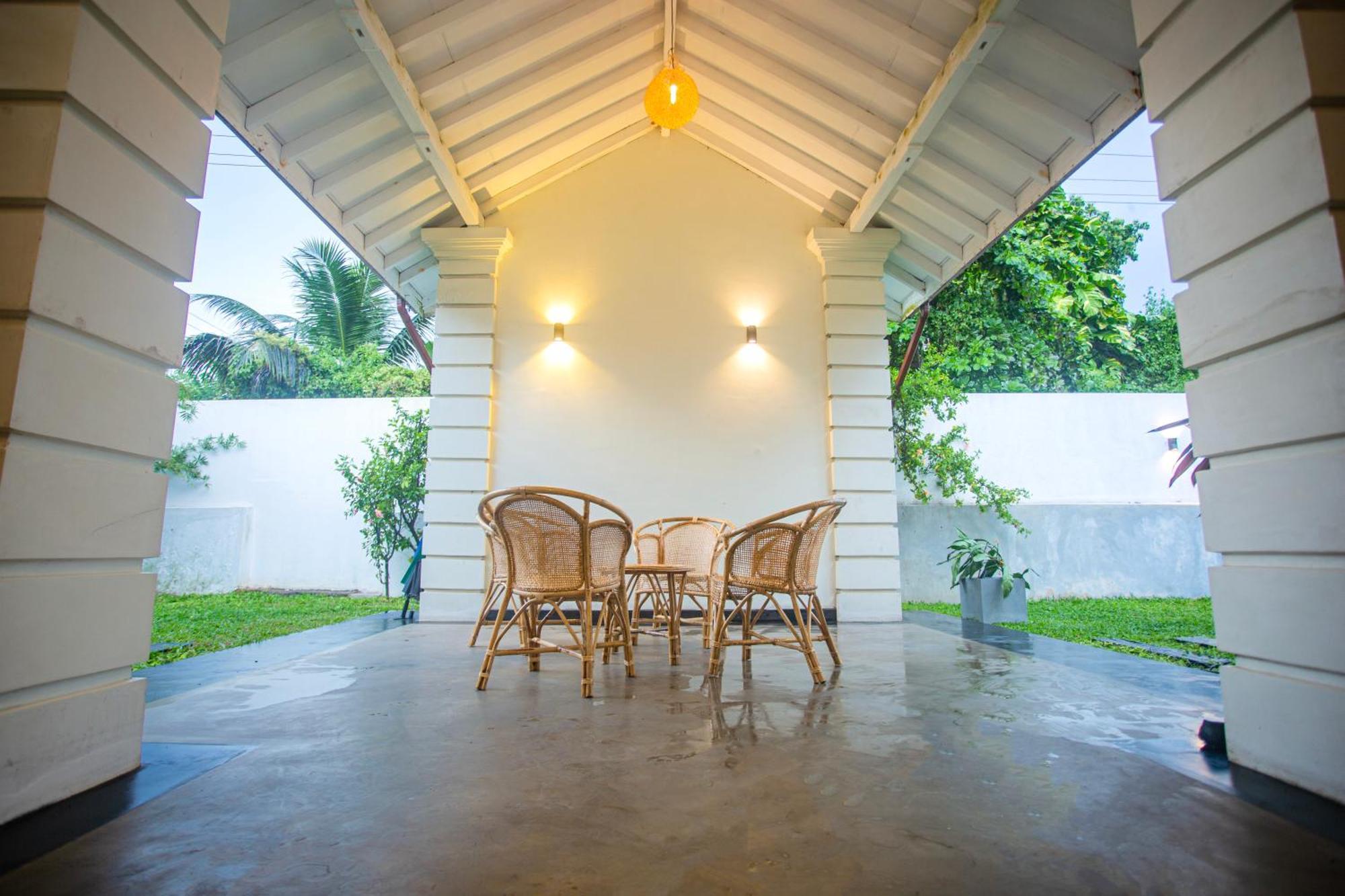 Villa Risithenmi Ahangama Exterior photo